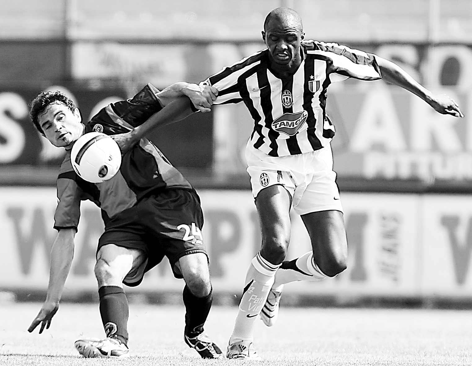 现更多瞬间 现更多瞬间